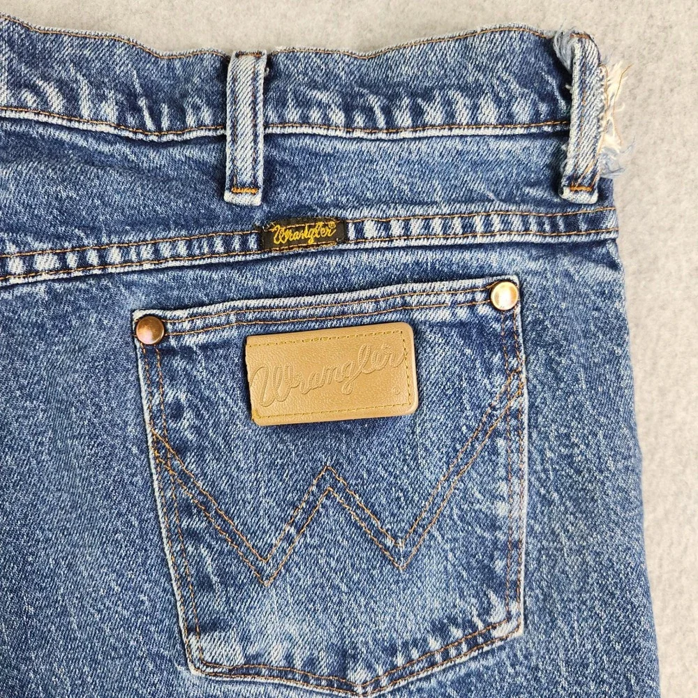 Wrangler Jeans Mens 38x30 Blue Denim Regular‎ Fit Workwear Western Straight Leg